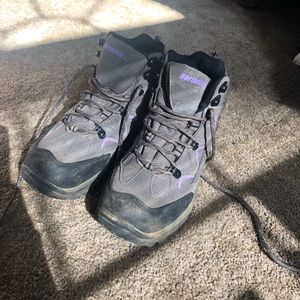 Northside women’s hiking boots size 8
